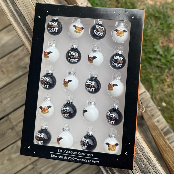 NWT Mini Halloween Tree Bulbs - Picture 2 of 5